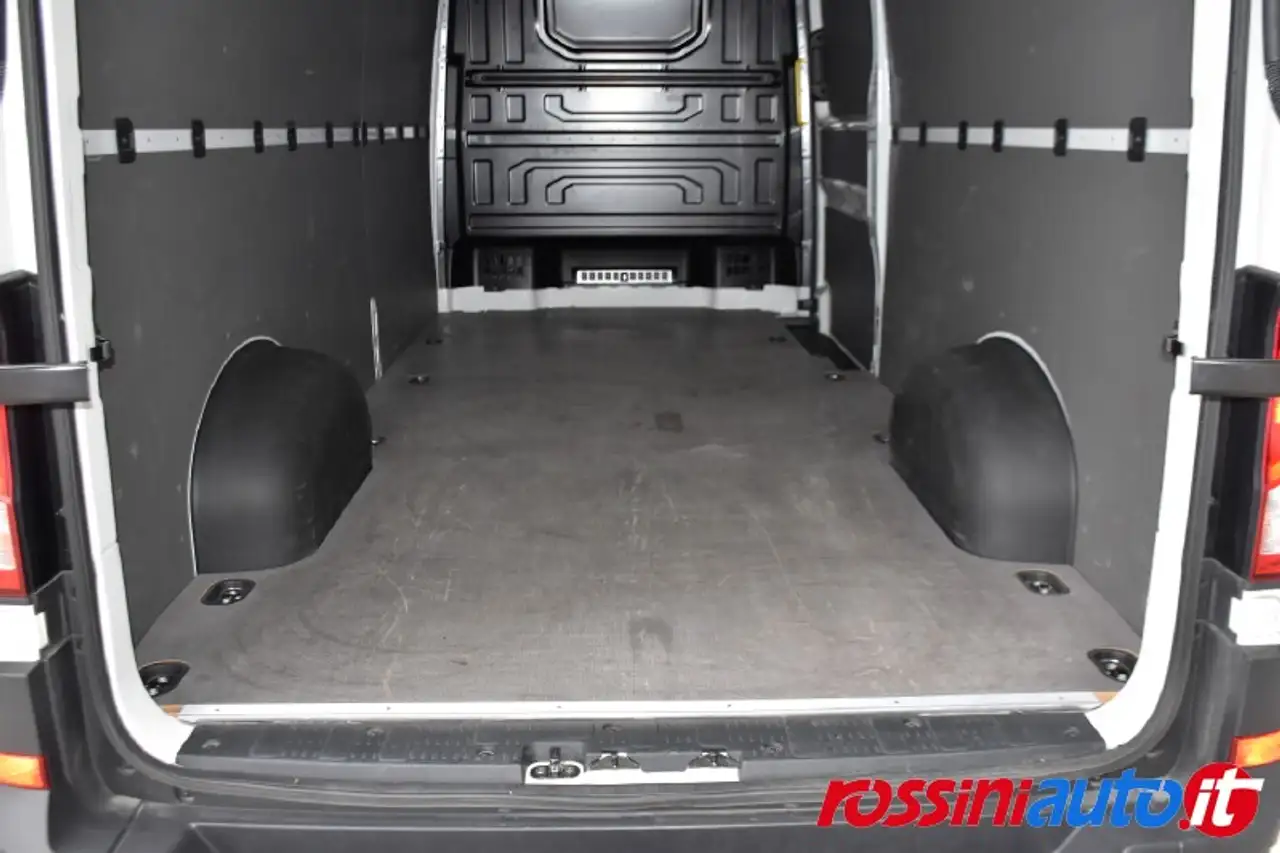 2025 Volkswagen Crafter VAN 35Q 2.0 TDI 177 CV L4H3 4490mm + FARI FULL LED + SEDILE GUIDA COMFORT PLUS + RIVESTIMENTO VANO DI CARICO + P, photograph 8