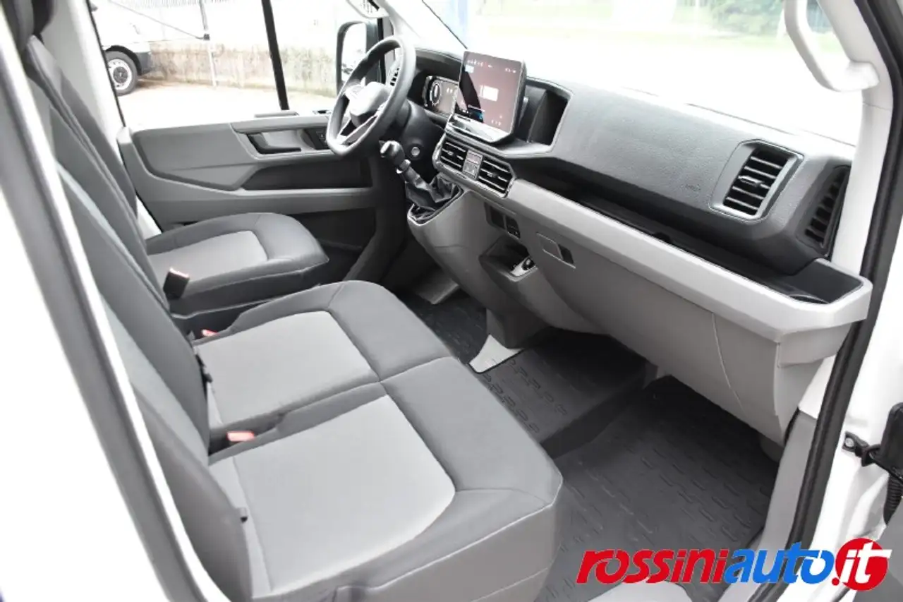 2025 Volkswagen Crafter VAN 35Q 2.0 TDI 177 CV L4H3 4490mm + FARI FULL LED + SEDILE GUIDA COMFORT PLUS + RIVESTIMENTO VANO DI CARICO + P, photograph 6