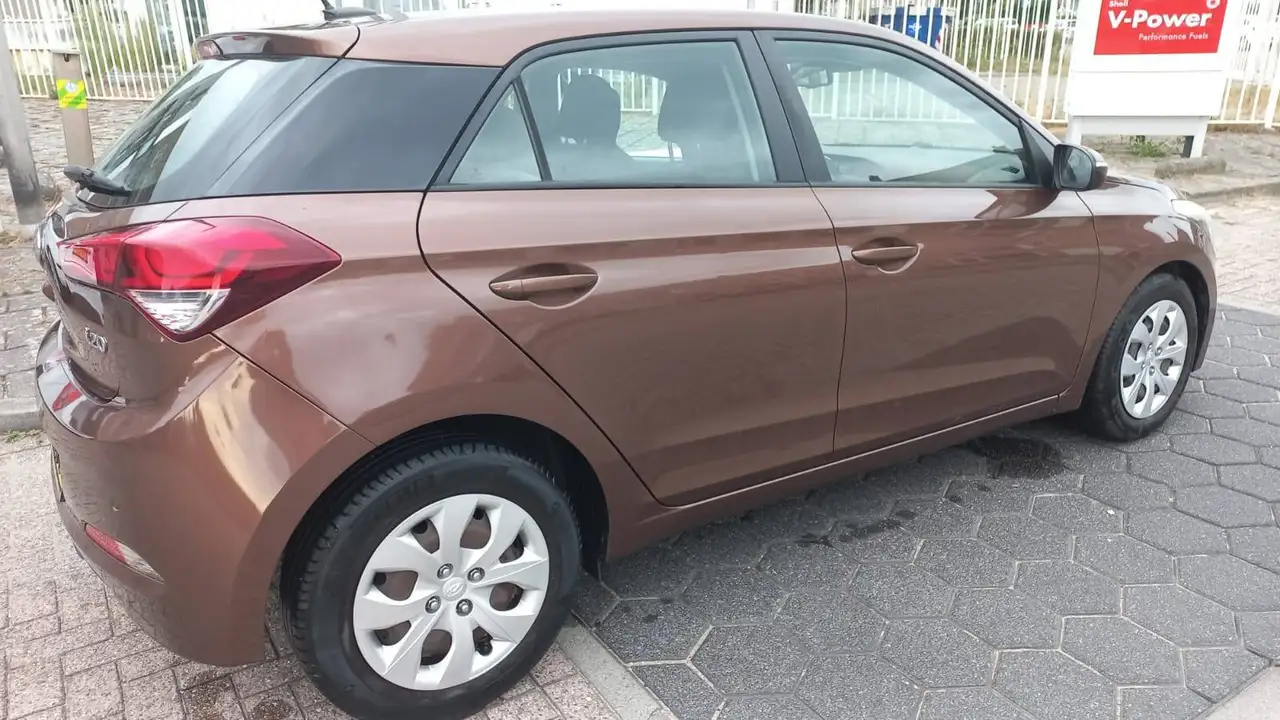 Hyundai i20 i20 1.0 T-GDI Comfort — photo 1 of 14