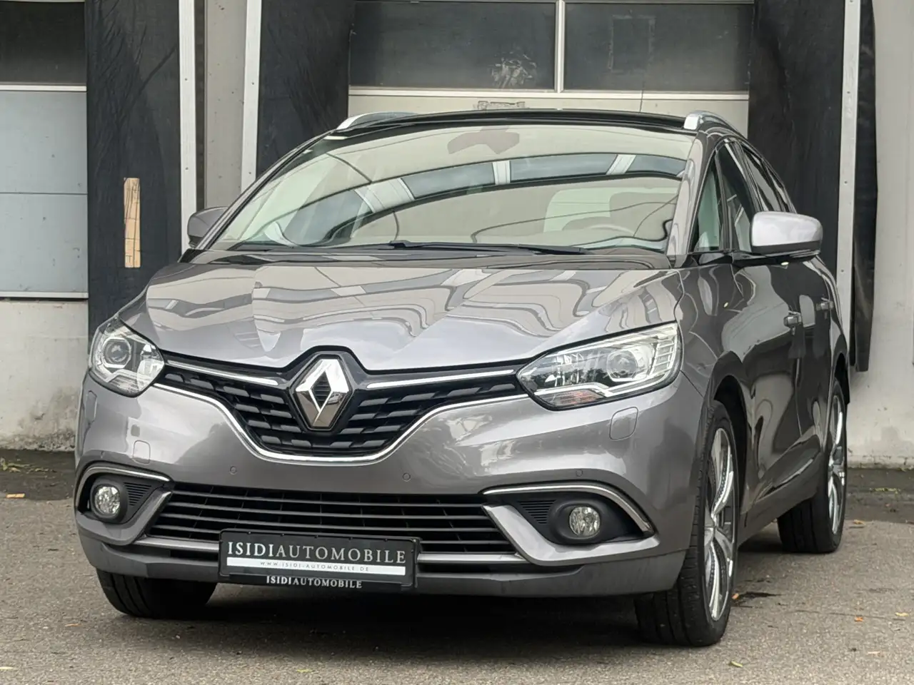 Renault Scenic Grand Intens Bi-Xenon Pano Tempomat Navi — photo 1 of 34