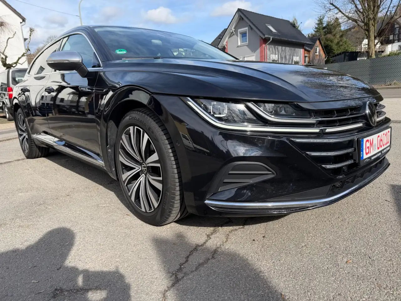 Volkswagen Arteon 2.0 TDI DSG Elegance Shooting Brake — photo 1 of 40
