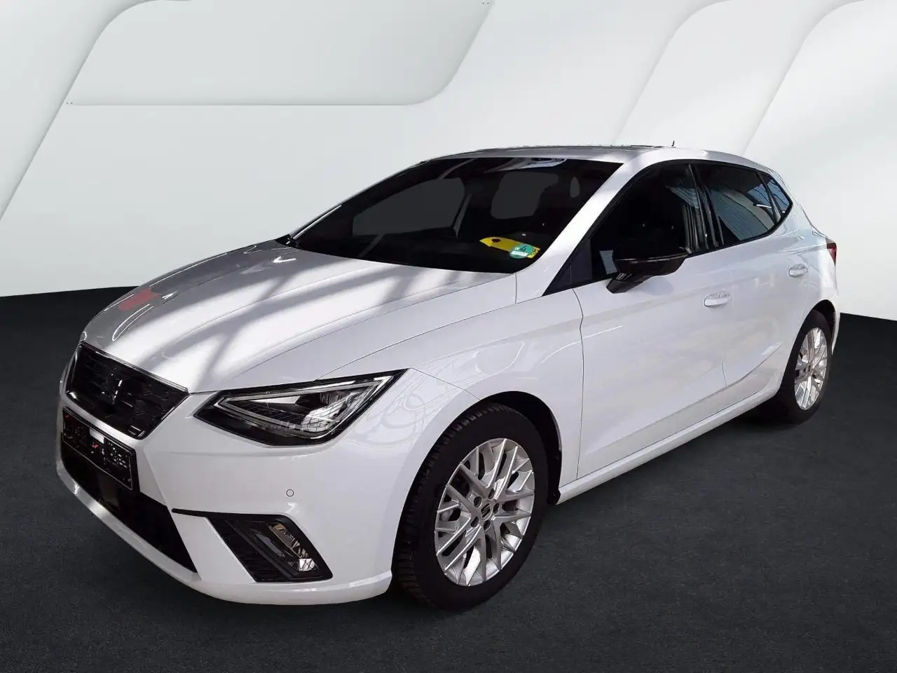 SEAT Ibiza FR 1.0 TSI DSG - LM Vision Plus Navi ACC Keyless G — photo 1 of 4