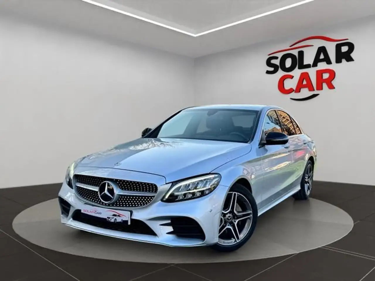 Mercedes-Benz C 200 d Berlina — photo 1 of 31