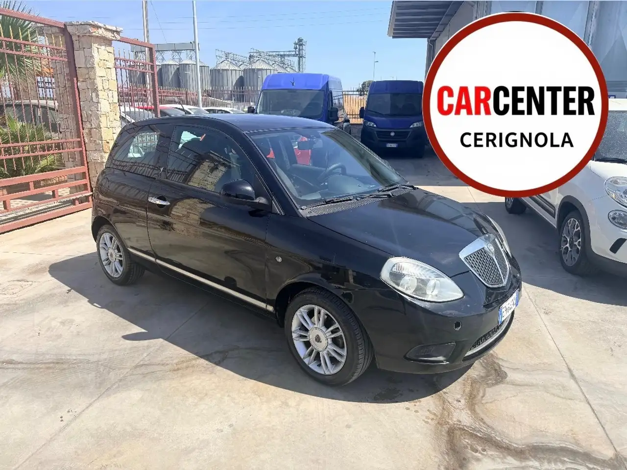 Lancia Ypsilon Ypsilon 1.3 MJT 75 CV Diva — photo 1 of 15