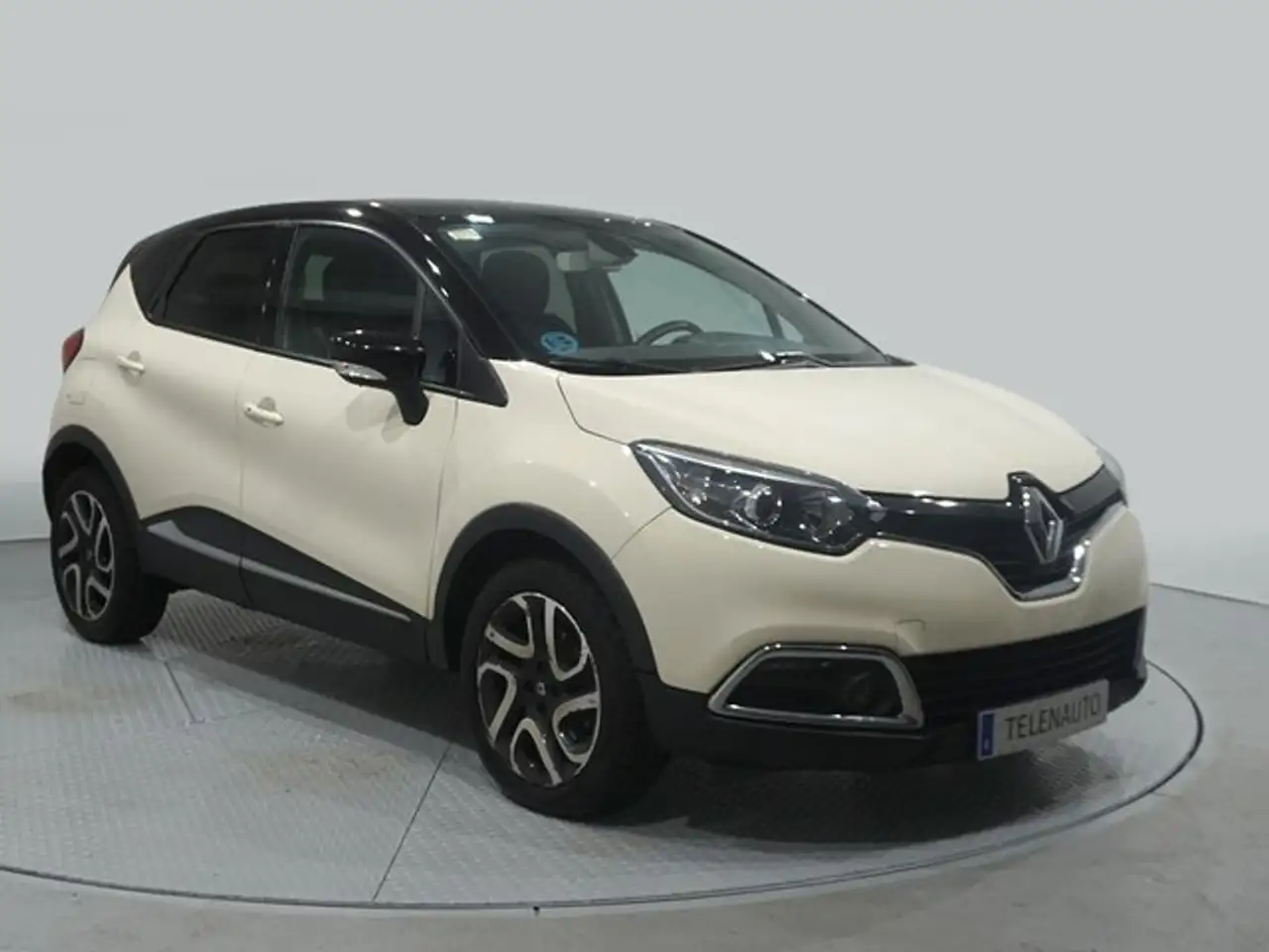Renault Captur TCe Energy Intens 120 EDC — photo 1 of 10