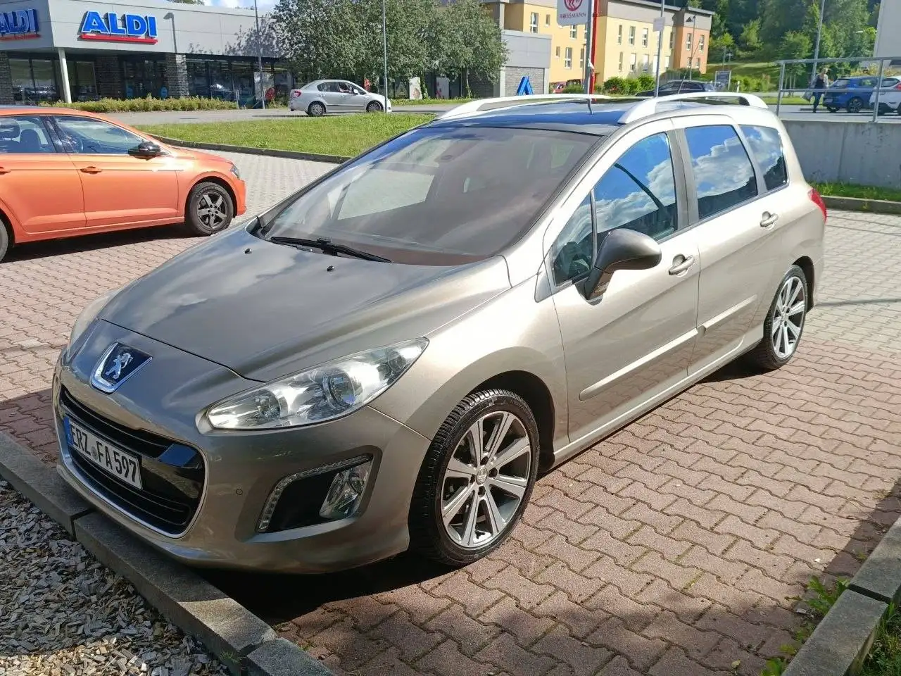Peugeot 308 308 5-Türer 155 THP Allure — photo 1 of 27