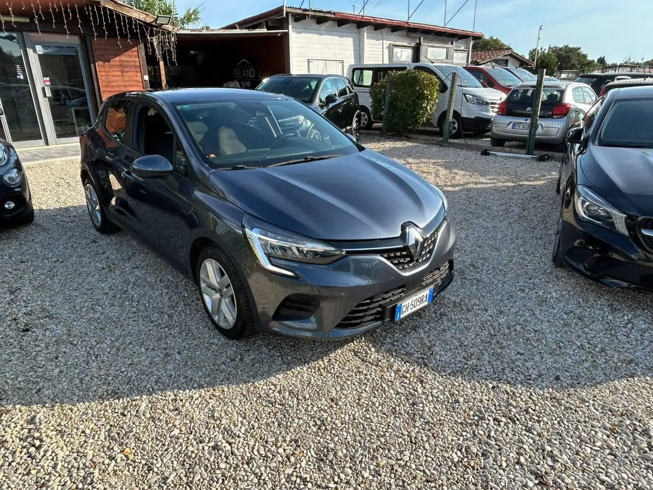 Renault Clio Clio V 2019 1.0 tce Intens 90cv my21 — photo 1 of 11