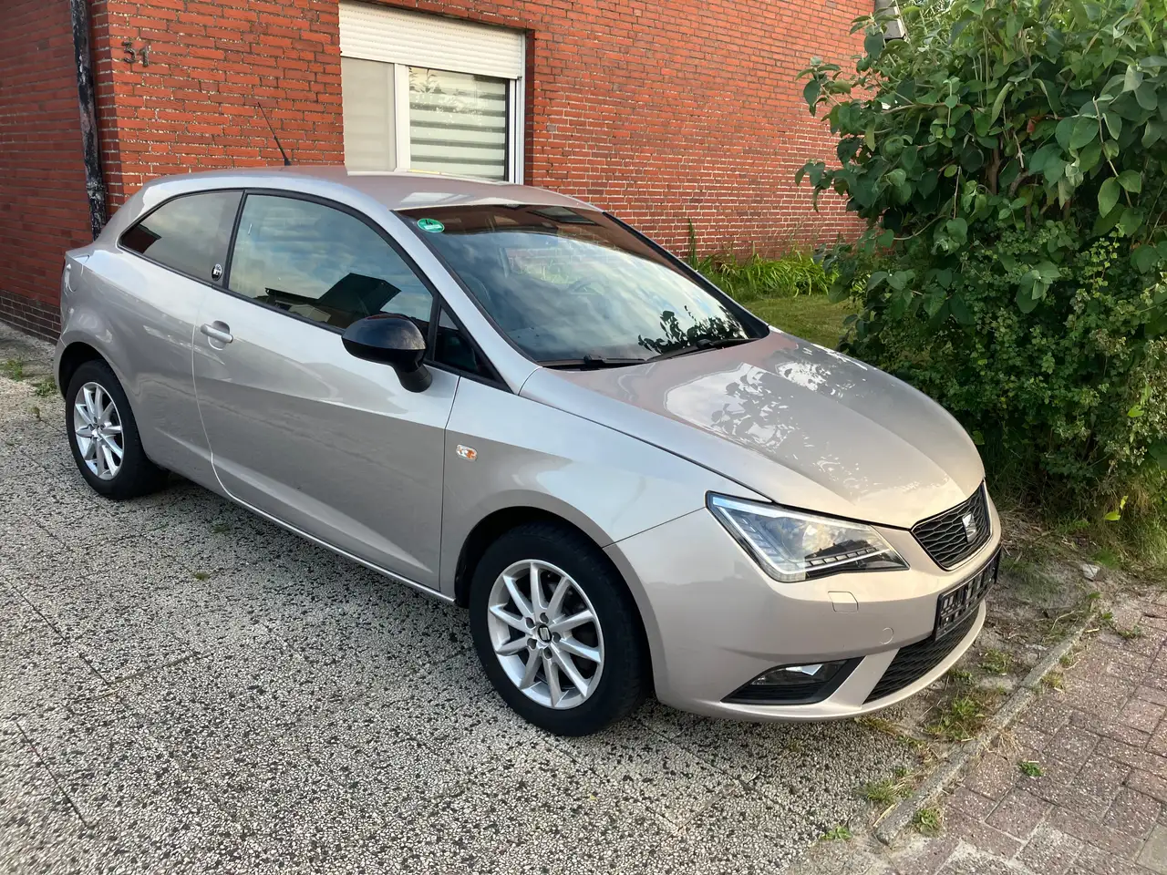 SEAT Ibiza 30 Jahr Edition — photo 1 of 10