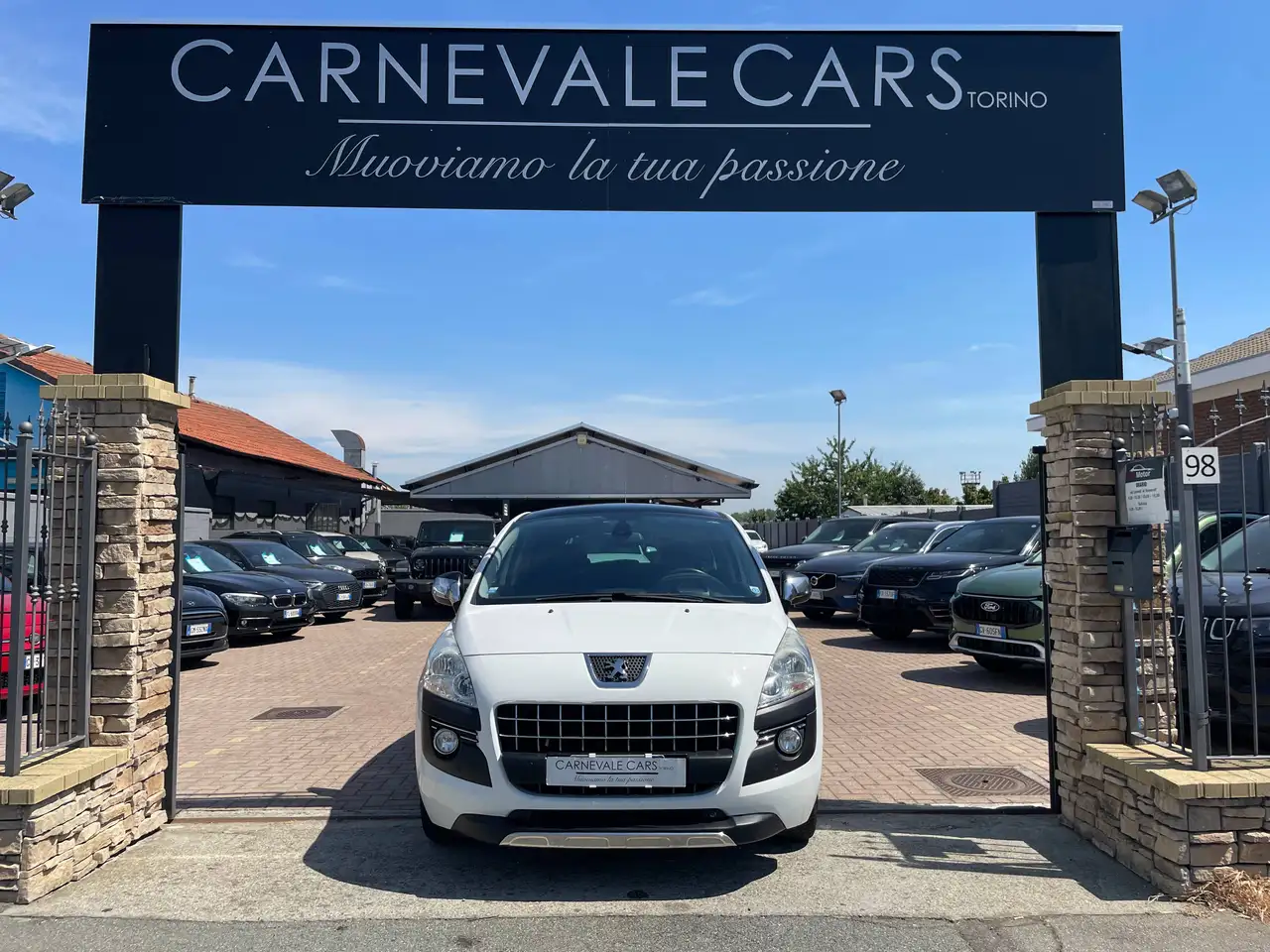 Peugeot 3008 3008 2.0 hdi 16v Active (Tecno) 163cv auto — photo 1 of 15