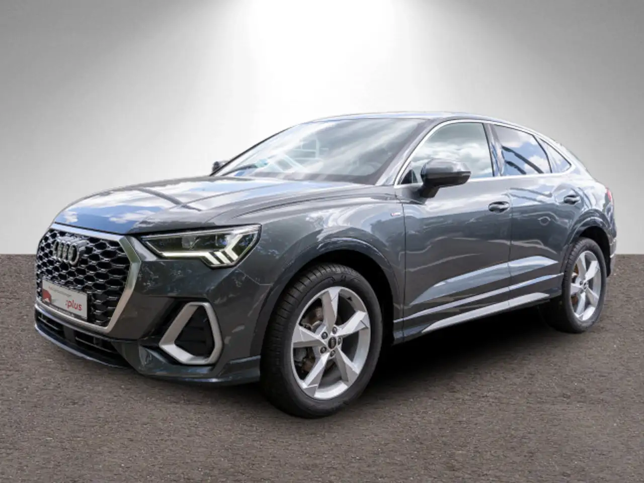 Audi Q3 Sportback S line 35TFSI NAVI LED AHK SHZ PDC — photo 1 of 20