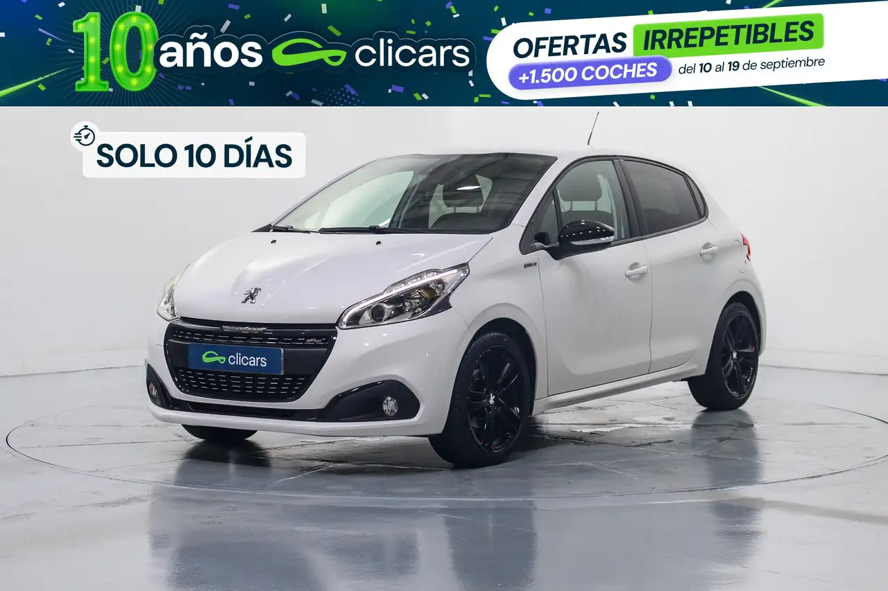 Peugeot 208 1.2 PureTech S&S GT Line 110 — photo 1 of 35