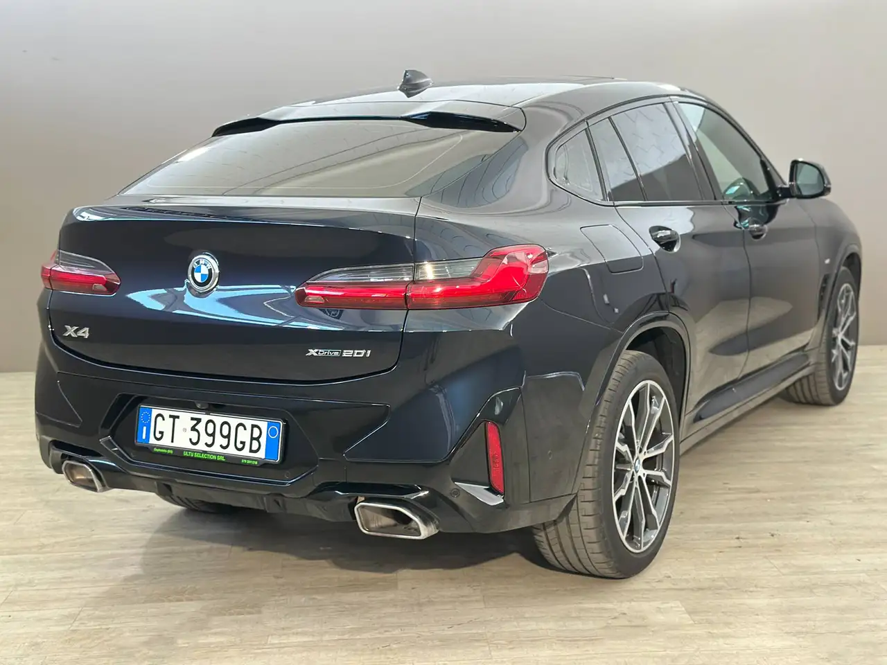 2024 BMW X4 xDrive 20i MHEV M-Sport auto, photograph 2