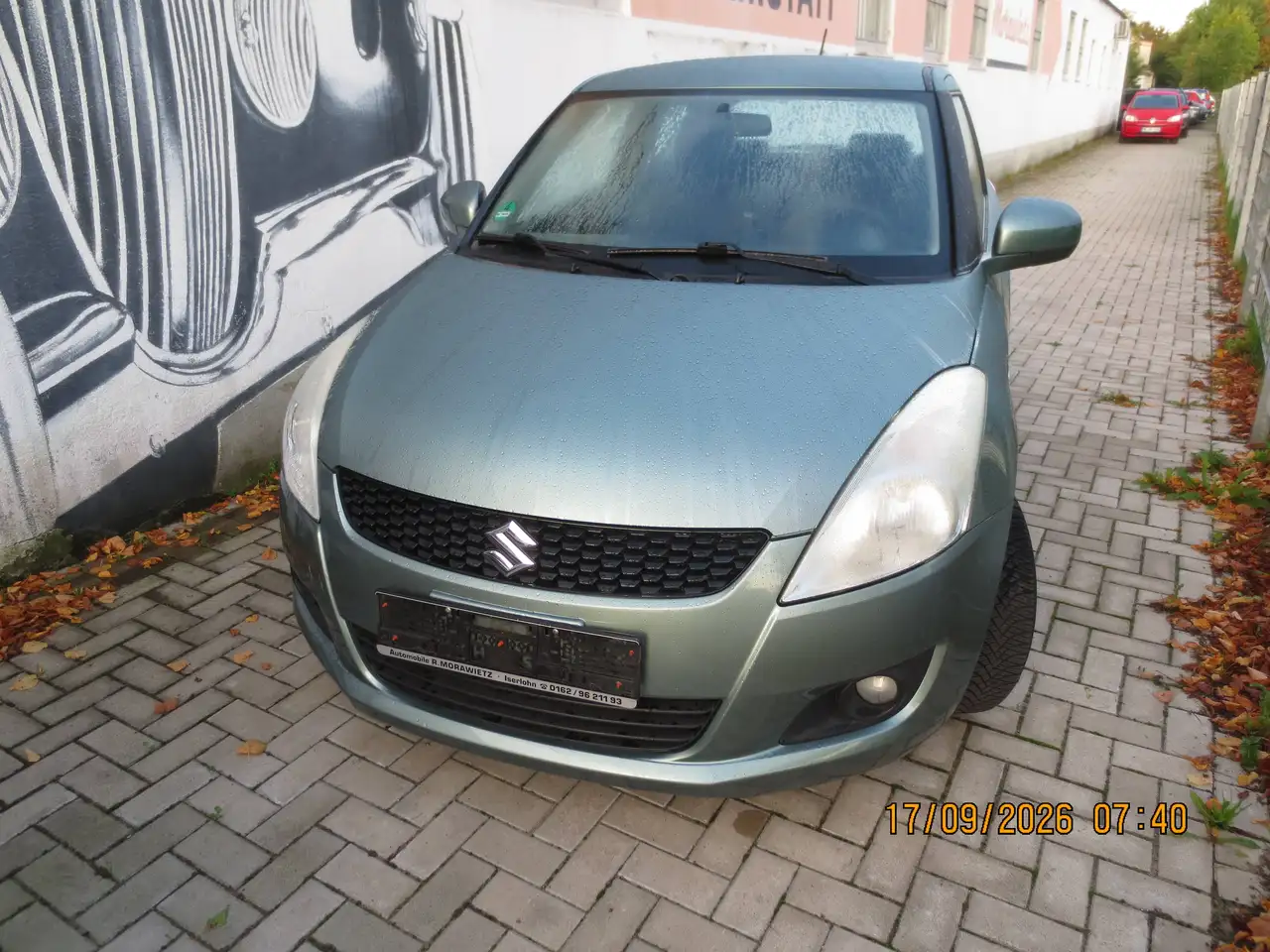 Suzuki Swift Basic — photo 1 of 12