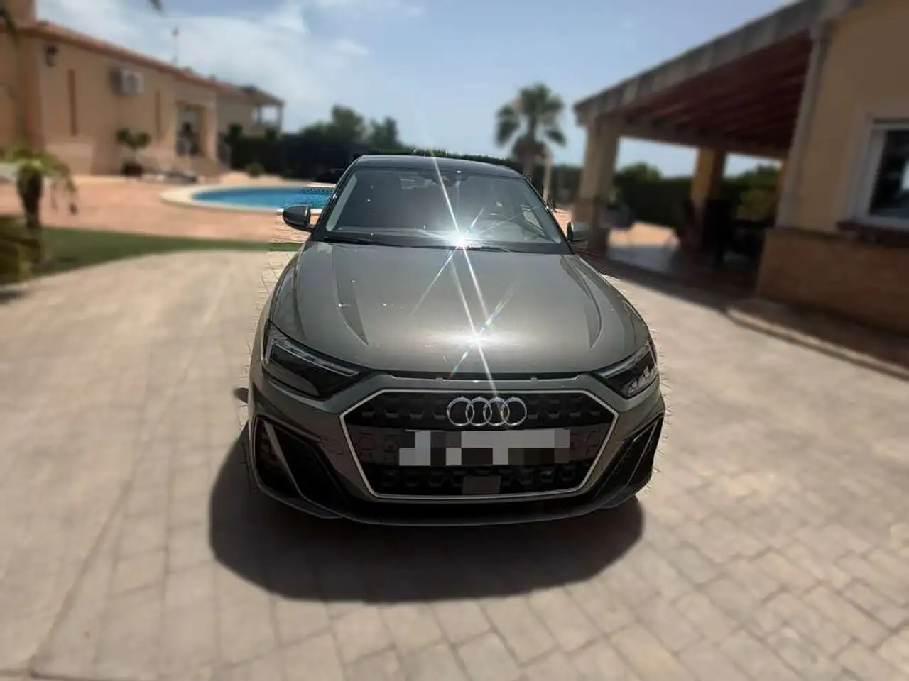 Audi A1 Sportback Adrenalin 30 TFSI 81kW S tron — photo 1 of 10