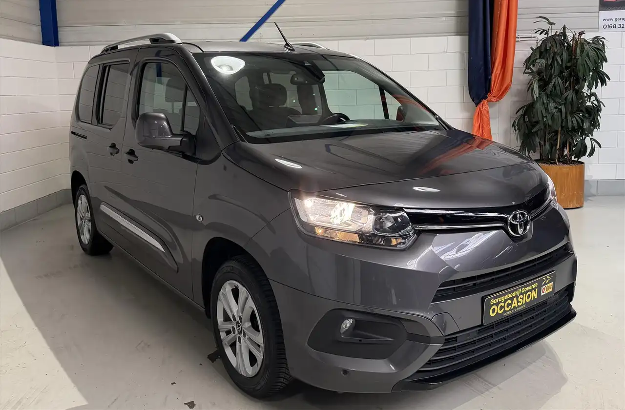 Toyota Proace City Verso 1.2T, Camera, Cruise, Cool edition — photo 1 of 29