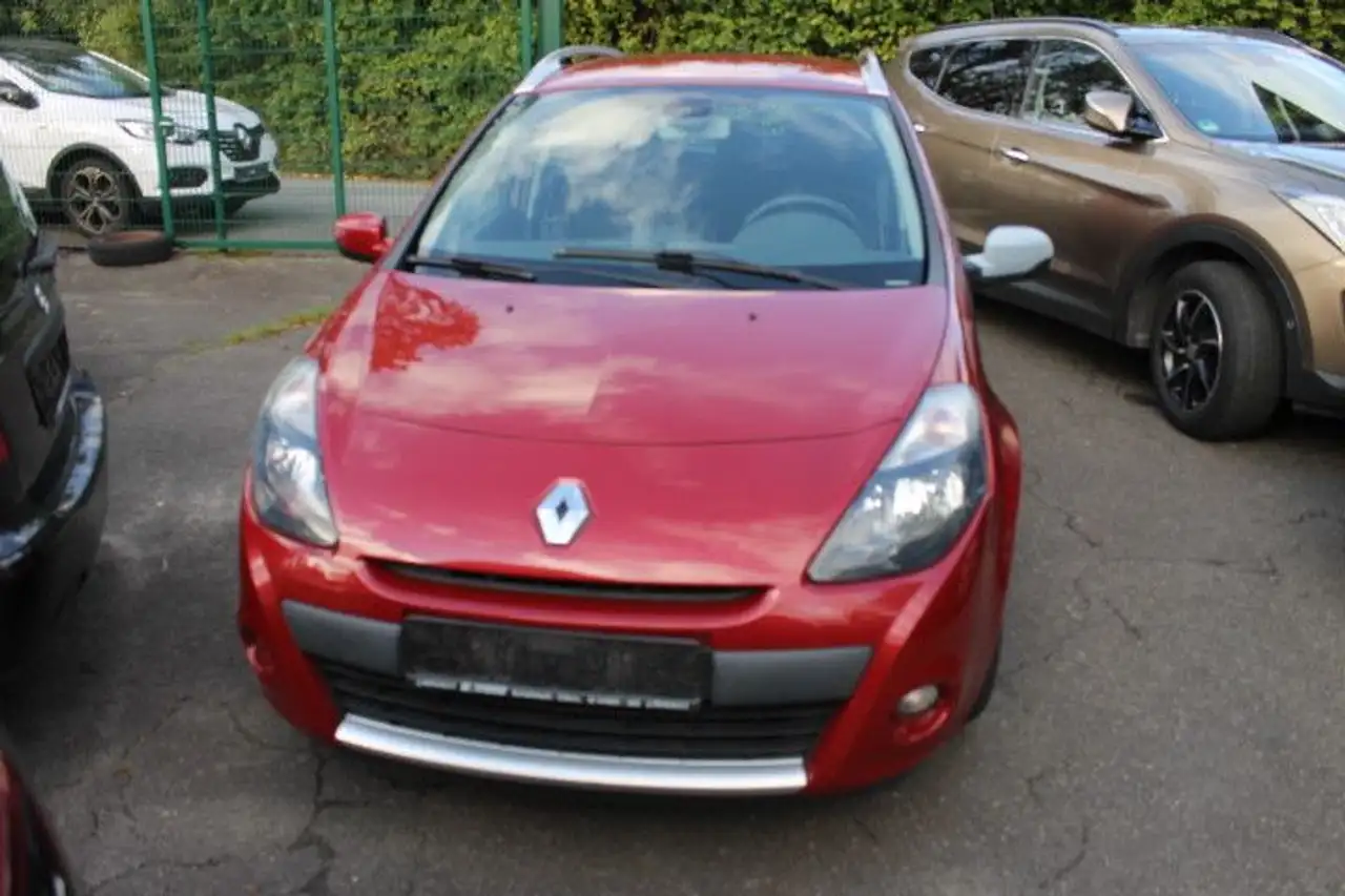 Renault Clio Grandtour Dynamique — photo 1 of 11