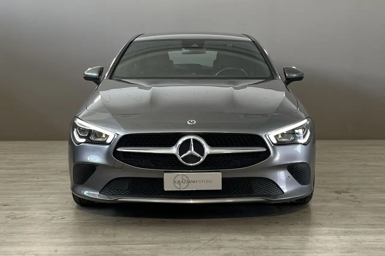 2022 Mercedes-Benz CLA 180 180d Auto Shooting Brake Business Extra, photograph 2