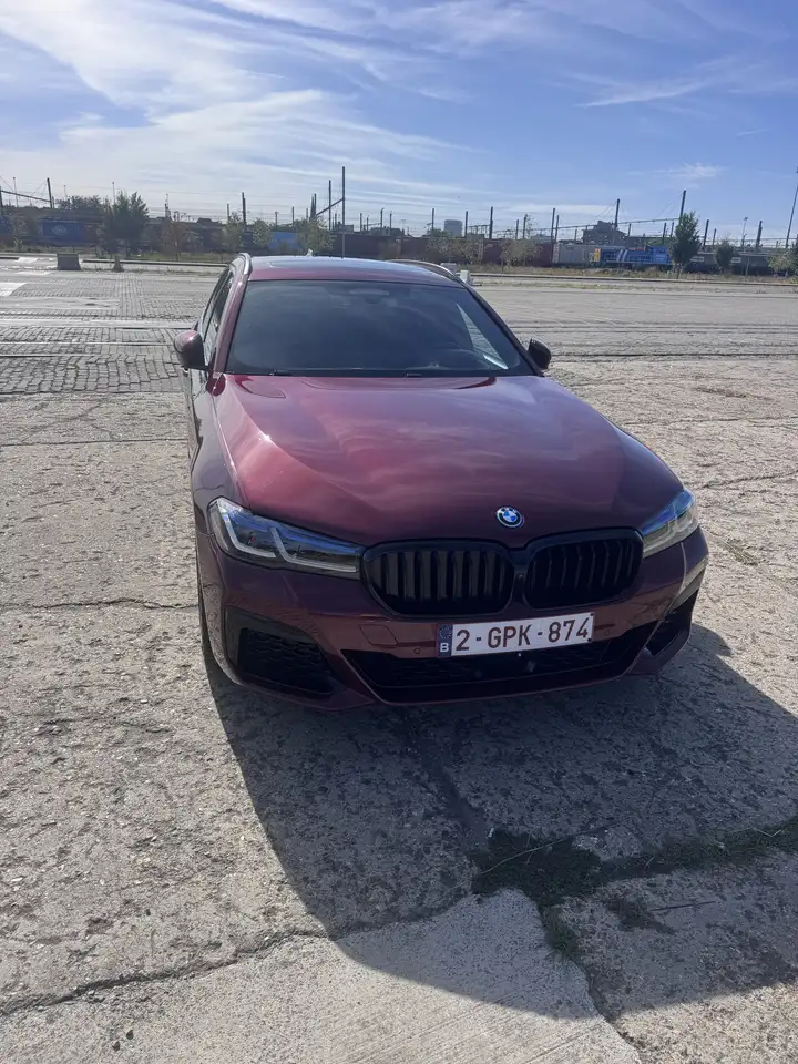 BMW 530 Touring 530eA PHEV — photo 1 of 15