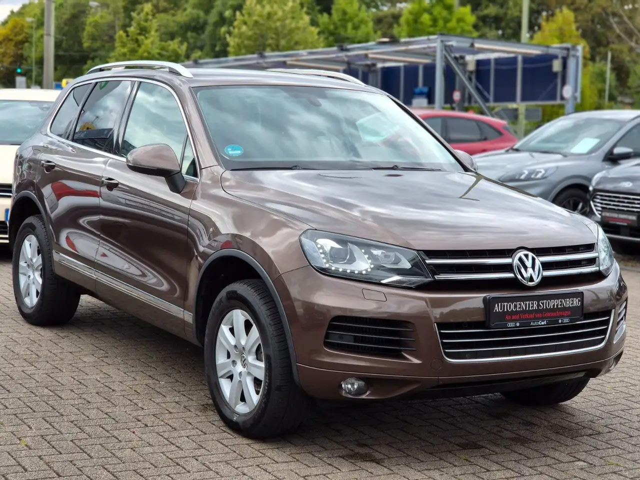 Volkswagen Touareg V6 TDI/Navi/Kamera/AHK/1.Hand/Leder — photo 1 of 40