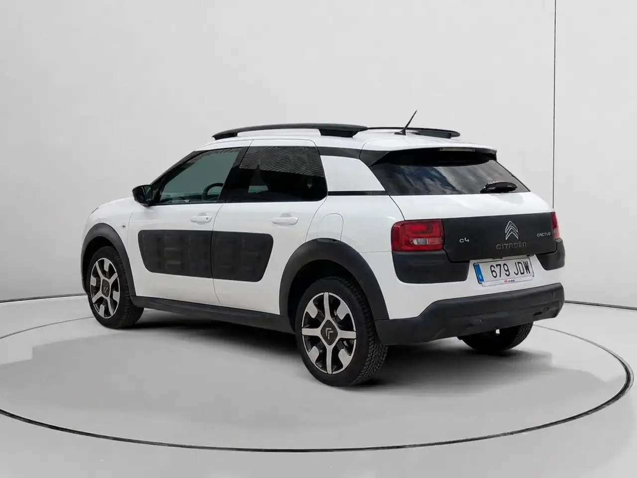 2015 Citroen C4 Cactus 1.2 PureTech S&S Shine 110, photograph 5