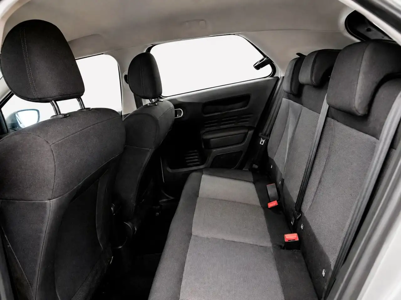 2015 Citroen C4 Cactus 1.2 PureTech S&S Shine 110, photograph 12