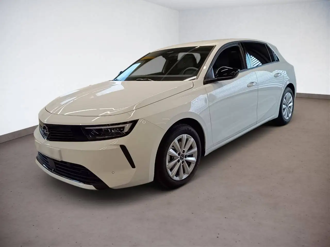 Opel Astra Edition — photo 1 of 13