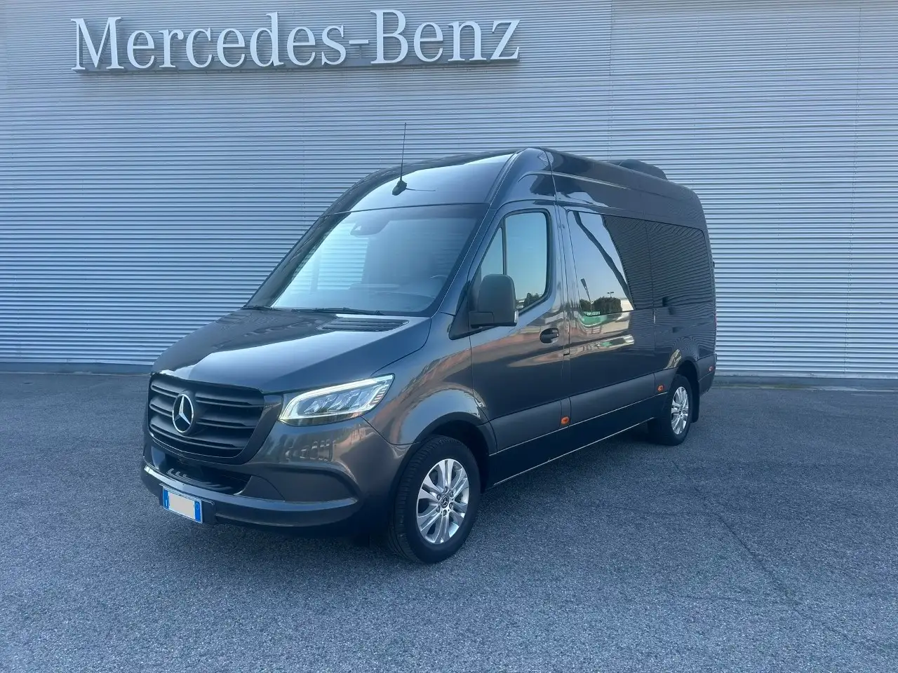 Mercedes-Benz Sprinter 315 2.0 cdi K 37/35 rwd H2 — photo 1 of 15