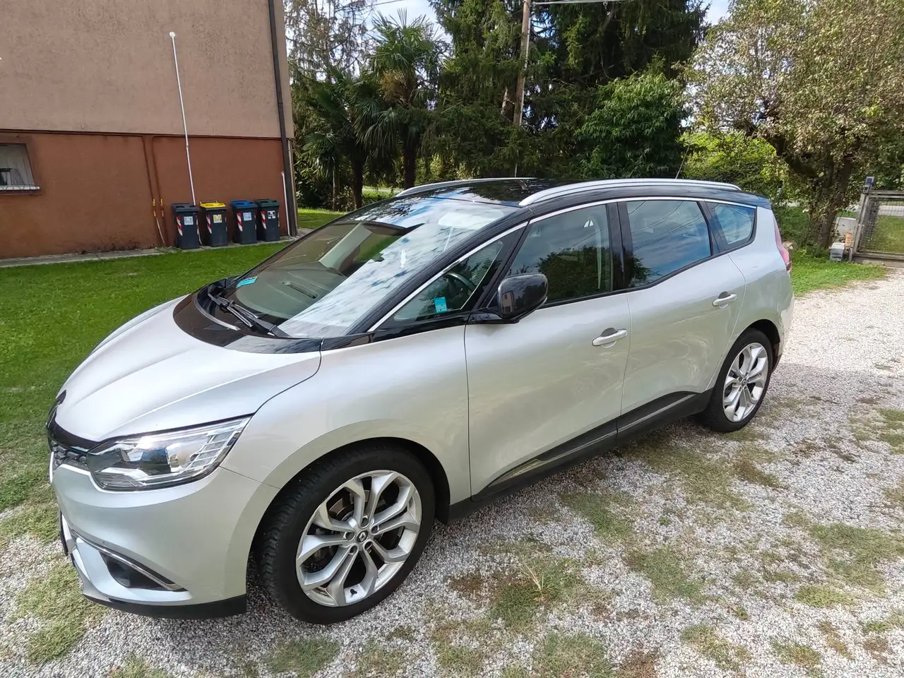Renault Grand Scenic Grand Scenic IV 2017 1.5 dci energy Intens 110cv edc — photo 1 of 5