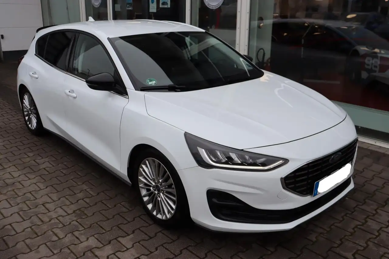 Ford Focus Titanium STYLE LED 17" LMF Kamera LED — photo 1 of 40