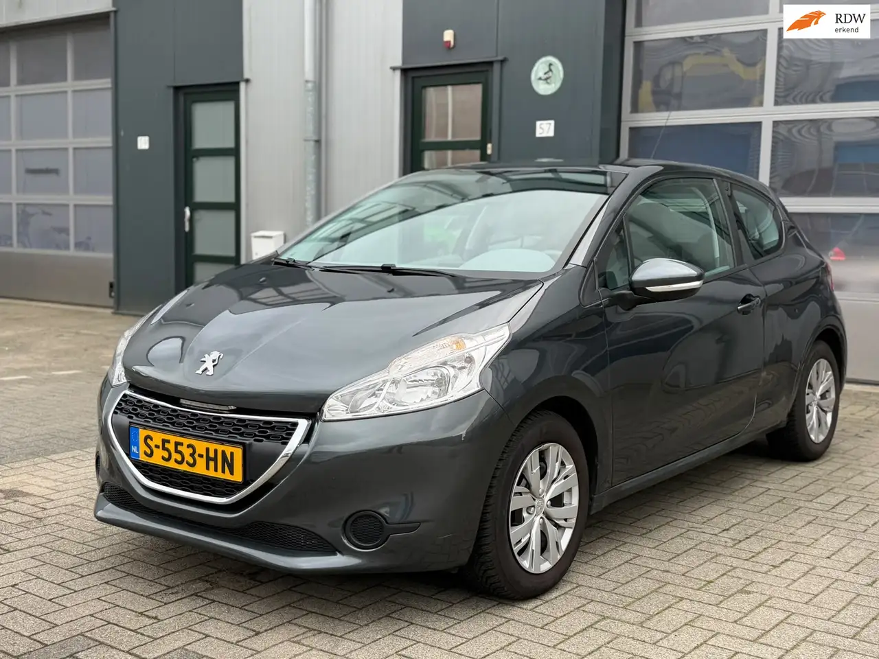 Peugeot 208 1.0 VTi LIKE |boekjes|NWE APK|Airco|Cruise — photo 1 of 19