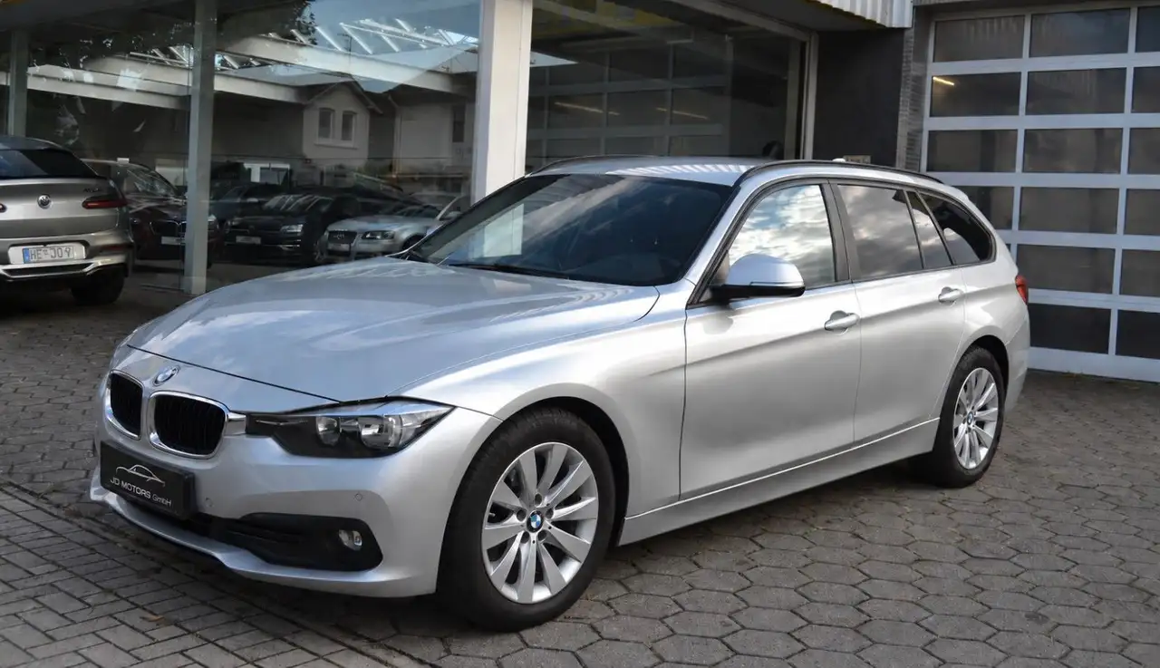 BMW 320 d Touring*Navi*LED*Autom.* — photo 1 of 15