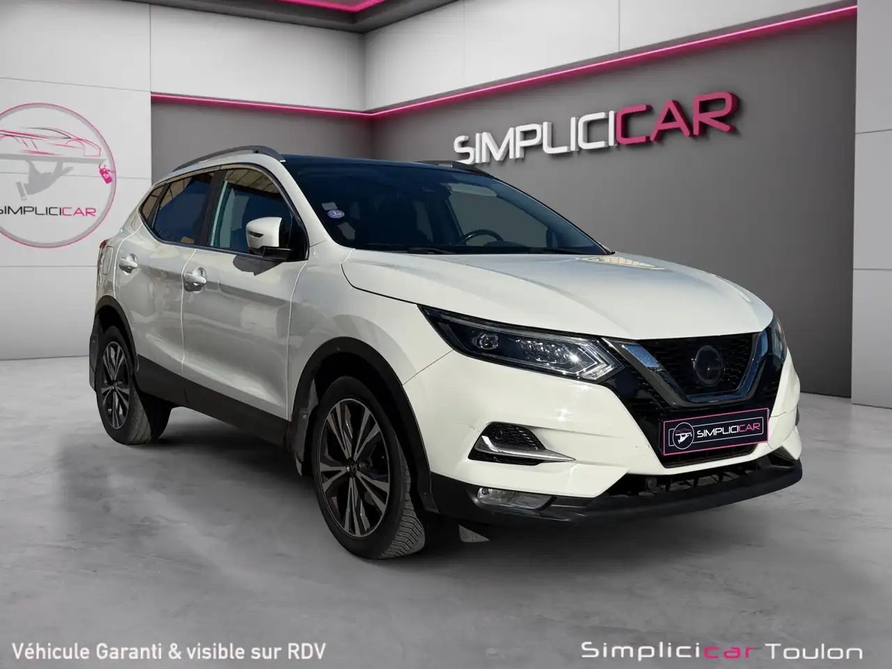 Nissan Qashqai N-Connecta — photo 1 of 22