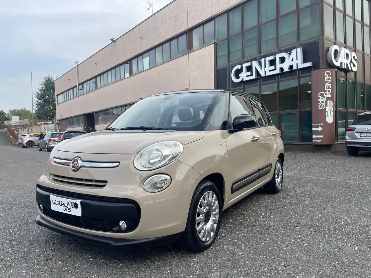 Fiat 500L 500L 1.6 mjt Pop Star 105cv vers. Autocarro — photo 1 of 15