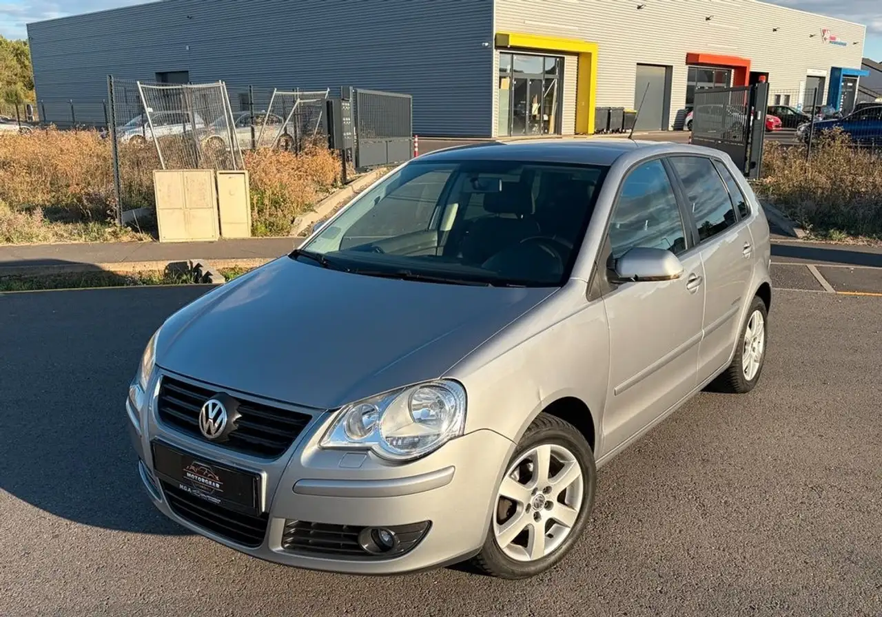 Volkswagen Polo IV 1.4 UNITED 80 CH — photo 1 of 8