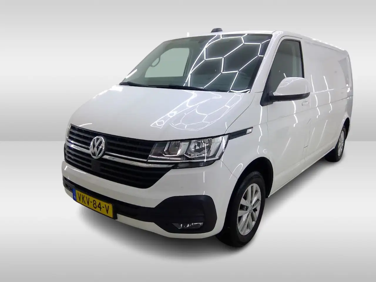 Volkswagen T6.1 Transporter 2.0 TDI 150pk Automaat L2 H1 — photo 1 of 5