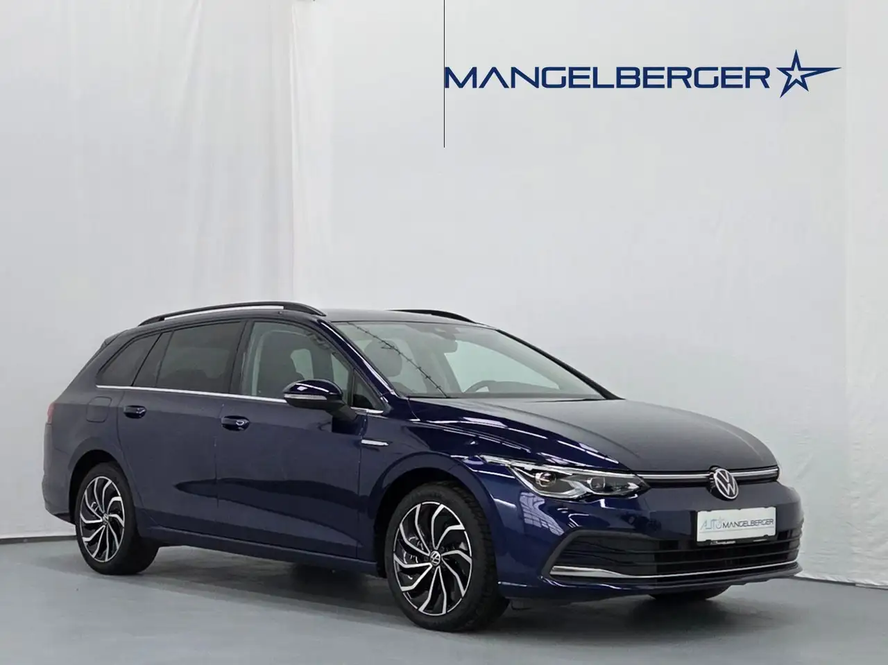 Volkswagen Golf Variant 1,5 Style eTSI DSG * Massage LED ACC Kamera * — photo 1 of 36