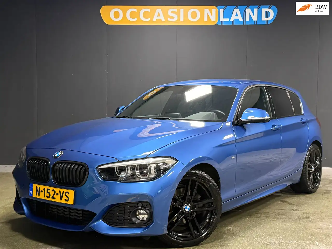 BMW 118 1-serie 118i Edition M Sport Shadow High Executive — photo 1 of 40