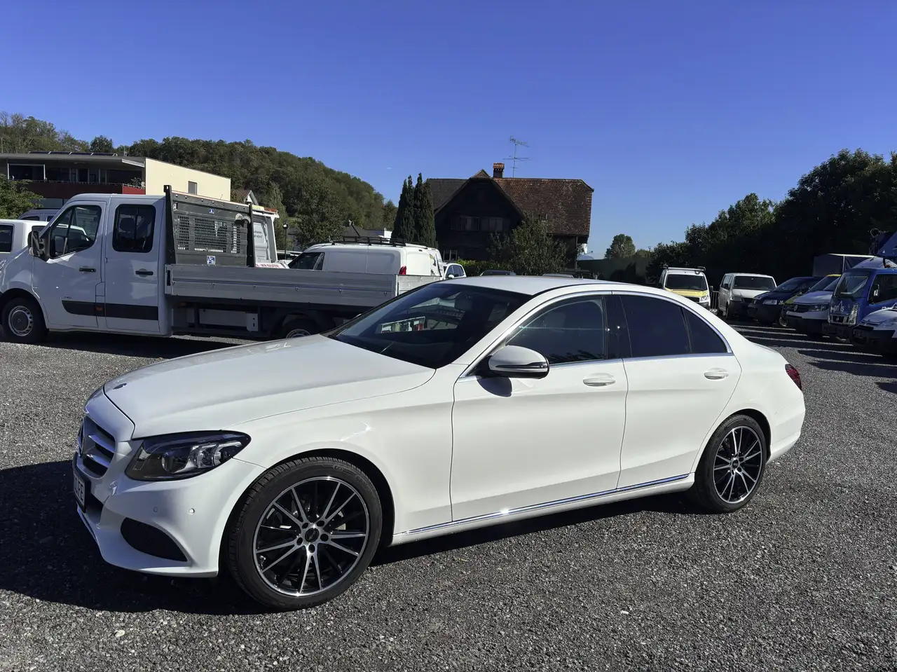Mercedes-Benz C 180 C 180 d Automatik — photo 1 of 17