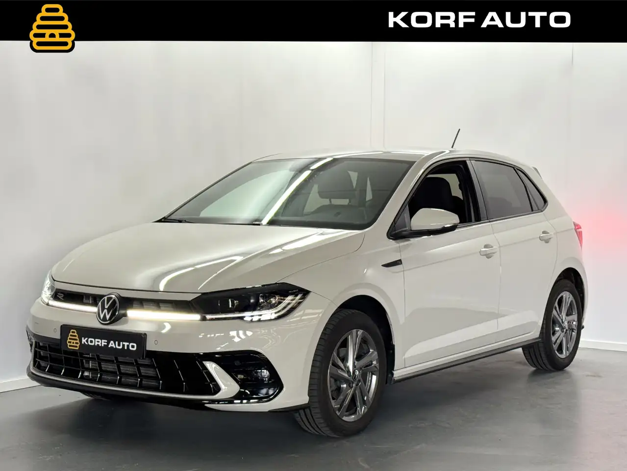 Volkswagen Polo 1.0 TSI R-Line DSG / Digi / IQ-Light / Stoelverwar — photo 1 of 29