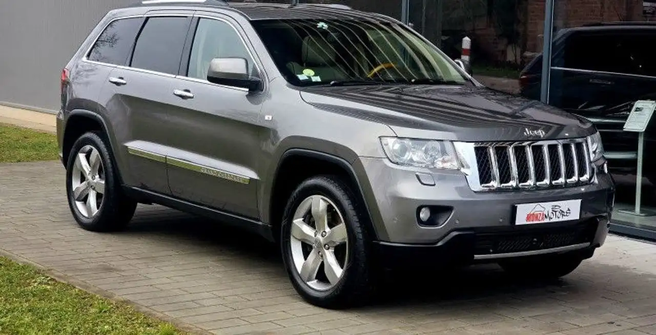 Jeep Grand Cherokee 3.0 CRD241 V6 FAP OVERLAND — photo 1 of 33