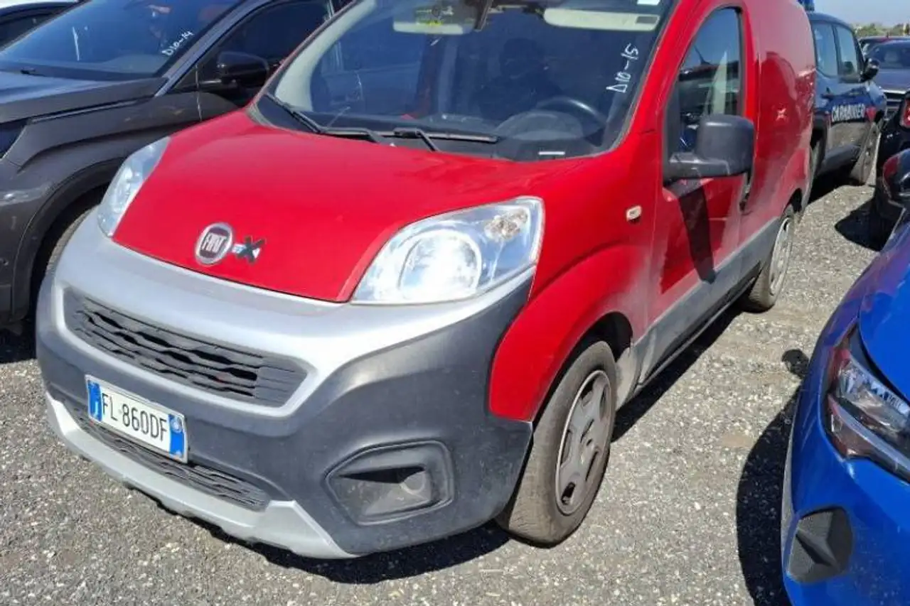 2017 Fiat Fiorino 1.3 MJT 95CV Furgone Adventure E6 - FL860DF, photograph 2