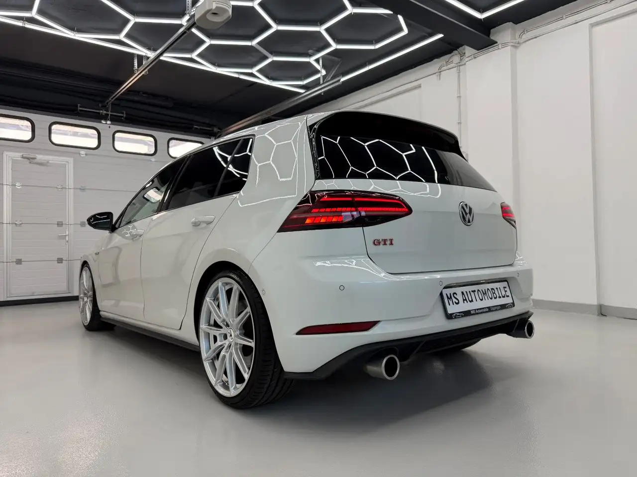 2019 Volkswagen Golf VII Lim. GTI Performance*PANO*ACC*R.KAM*, photograph 2