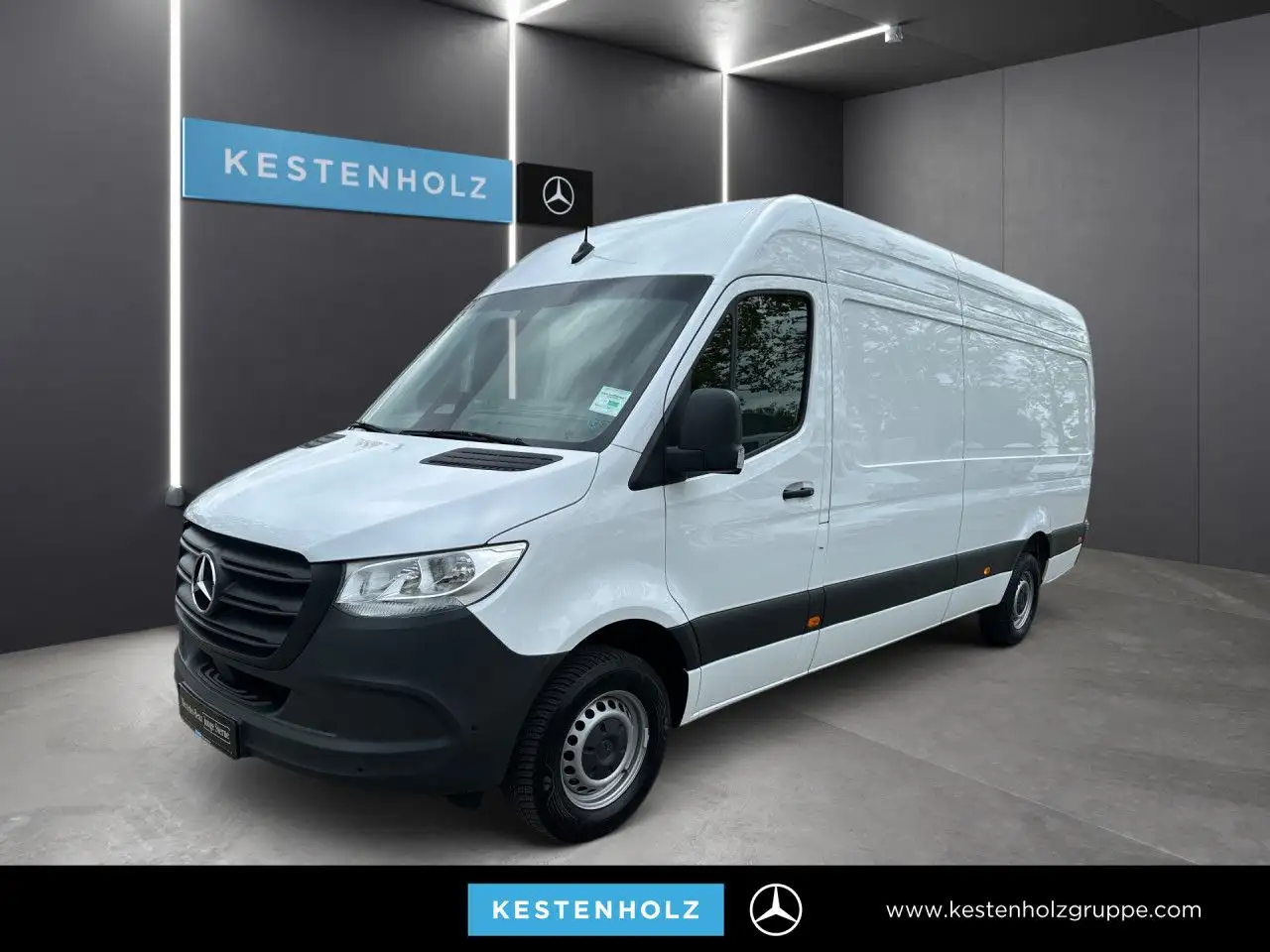 Mercedes-Benz Sprinter 317 CDI Kasten Hochdach Lang — photo 1 of 23