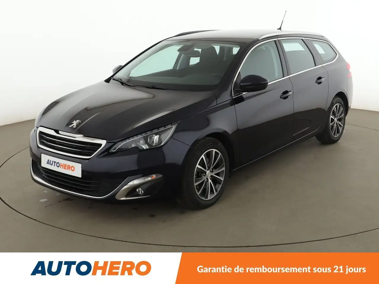 Peugeot 308 SW 1.6 Blue-HDi Allure — photo 1 of 33