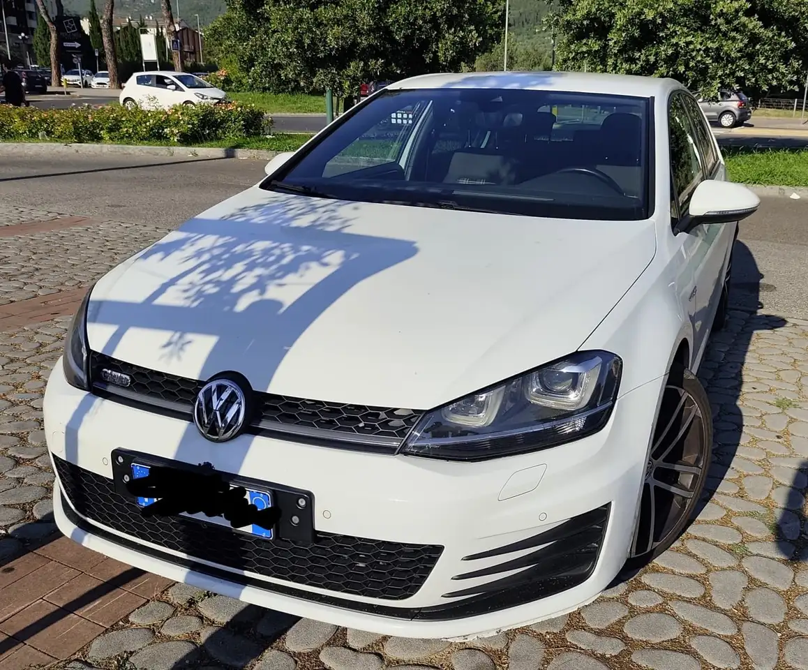 Volkswagen Golf 5p 2.0 tdi Gtd Business&Drive — photo 1 of 6
