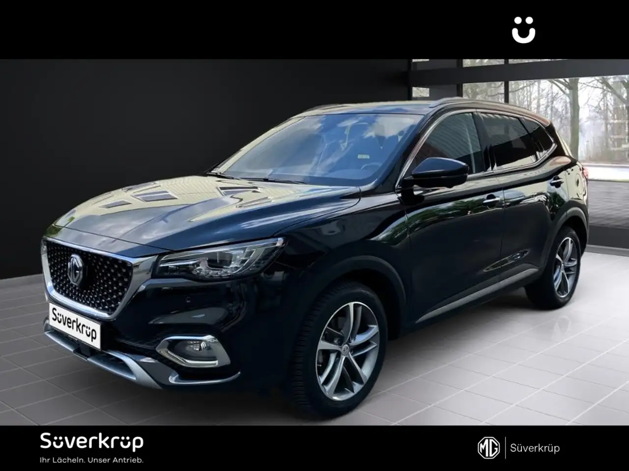 MG EHS Luxury Plug-in Hybrid DISTR KAMERA PANO PDC — photo 1 of 18