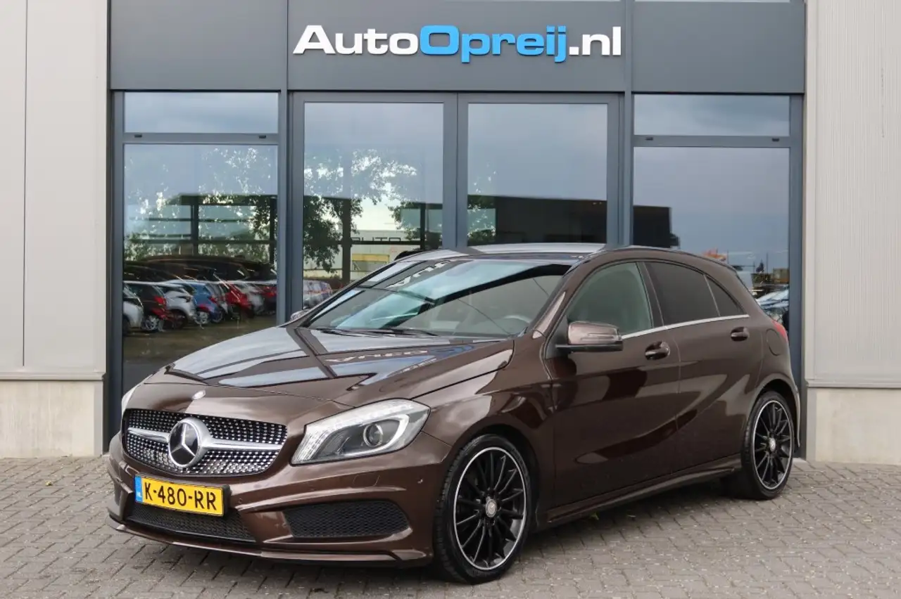 Mercedes-Benz A 180 A 180 Business Solution AMG NAVI, Leder/Alcantara, — photo 1 of 26