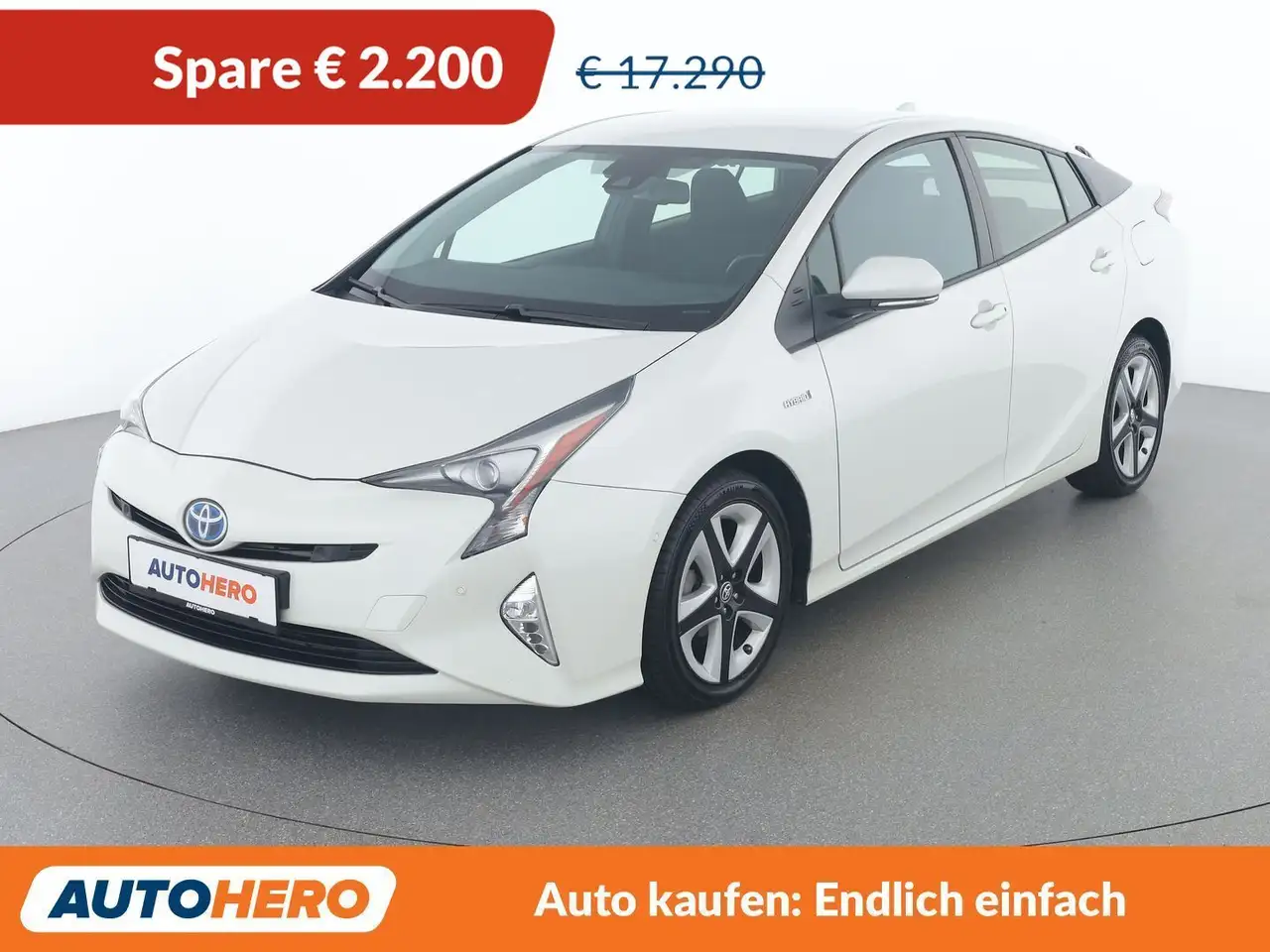 Toyota Prius 1.8 Lounge — photo 1 of 29