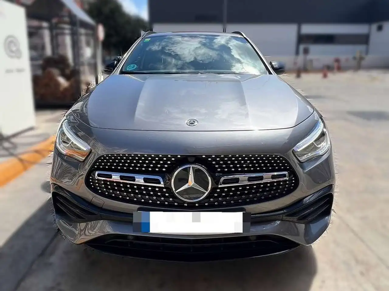 Mercedes-Benz GLA 200 200d 8G-DCT — photo 1 of 11
