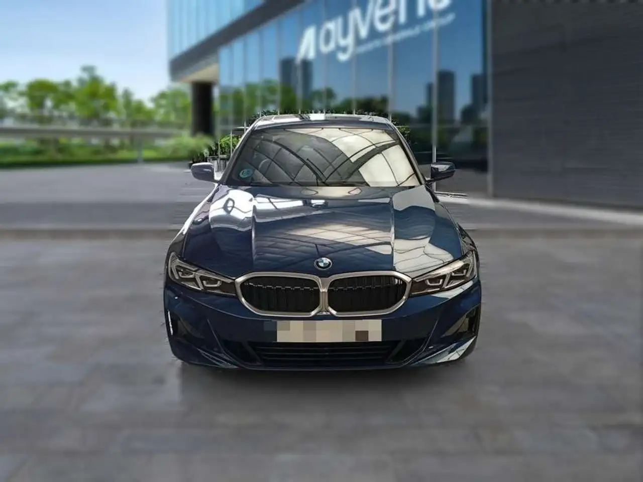 BMW 318 318dA — photo 1 of 7